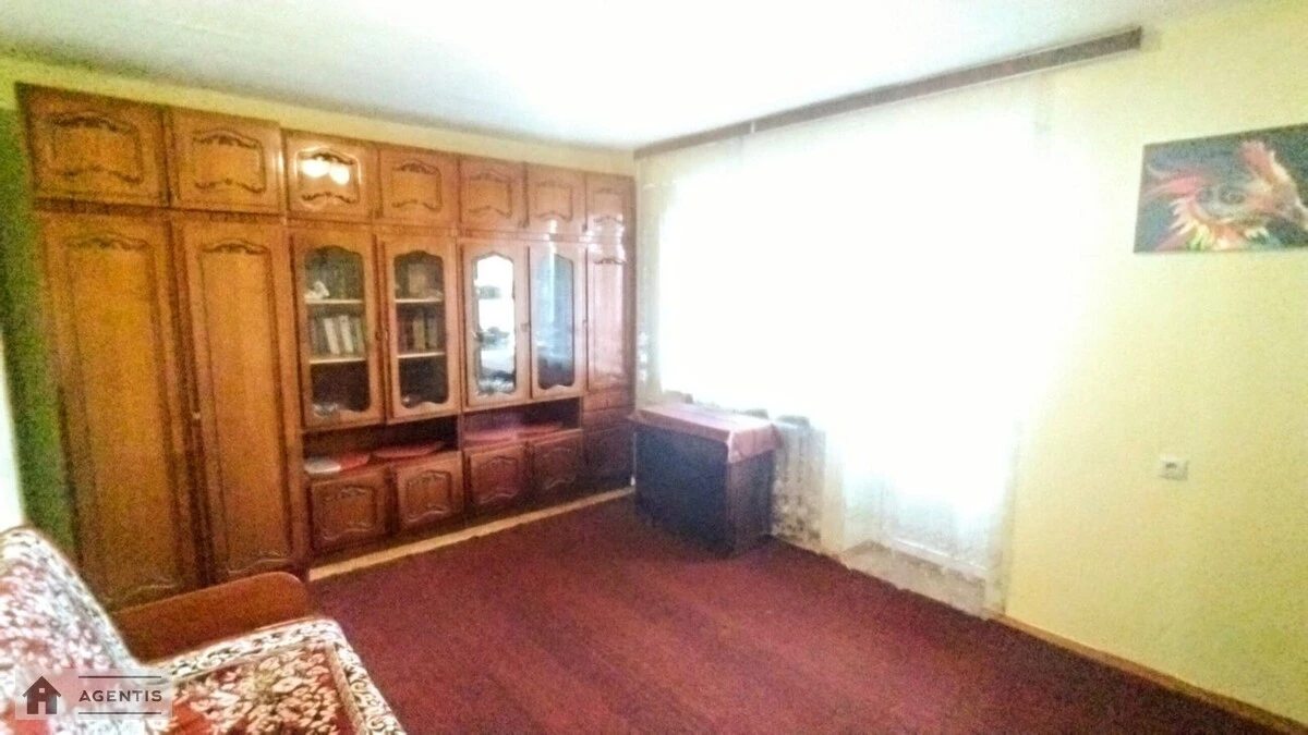 Apartment for rent 2 rooms, 45 m², 5th fl./9 floors. 49, Oleksiya Tykhoho vul. Vyborzka, Kyiv. 