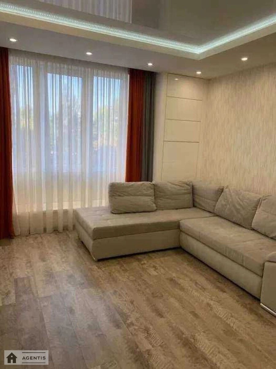 Apartment for rent 2 rooms, 67 m², 3rd fl./9 floors. 3, Metrologichna 3, Kyiv. 