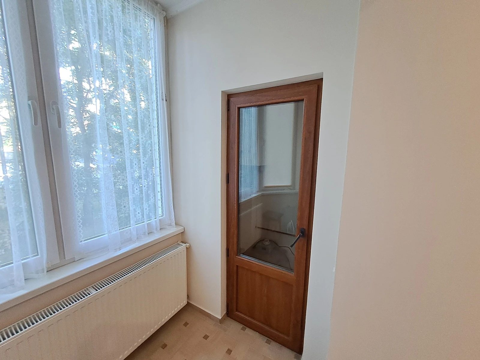 Apartments for sale 2 rooms, 76 m², 2nd fl./5 floors. Chernivetska vul., Ternopil. 