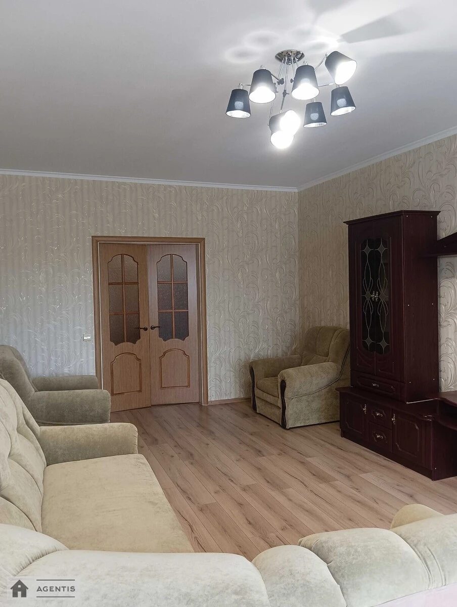 Apartment for rent 3 rooms, 120 m², 6th fl./24 floors. 13, Golosiyivska 13, Kyiv. 