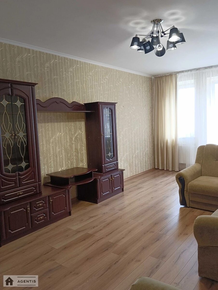 Apartment for rent 3 rooms, 120 m², 6th fl./24 floors. 13, Golosiyivska 13, Kyiv. 