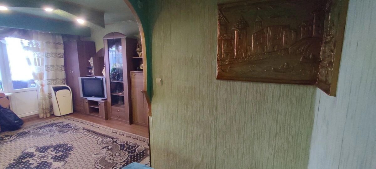 Продаж квартири 1 кімната, 36 m², 5 пов./9 поверхів. Фортечний (кіровський), Кропивницький. 