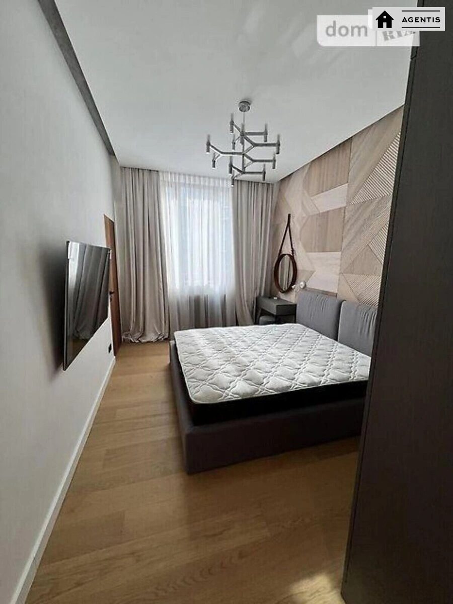 Apartment for rent 4 rooms, 201 m², 4th fl./4 floors. 20, Velika Zhytomirska 20, Kyiv. 