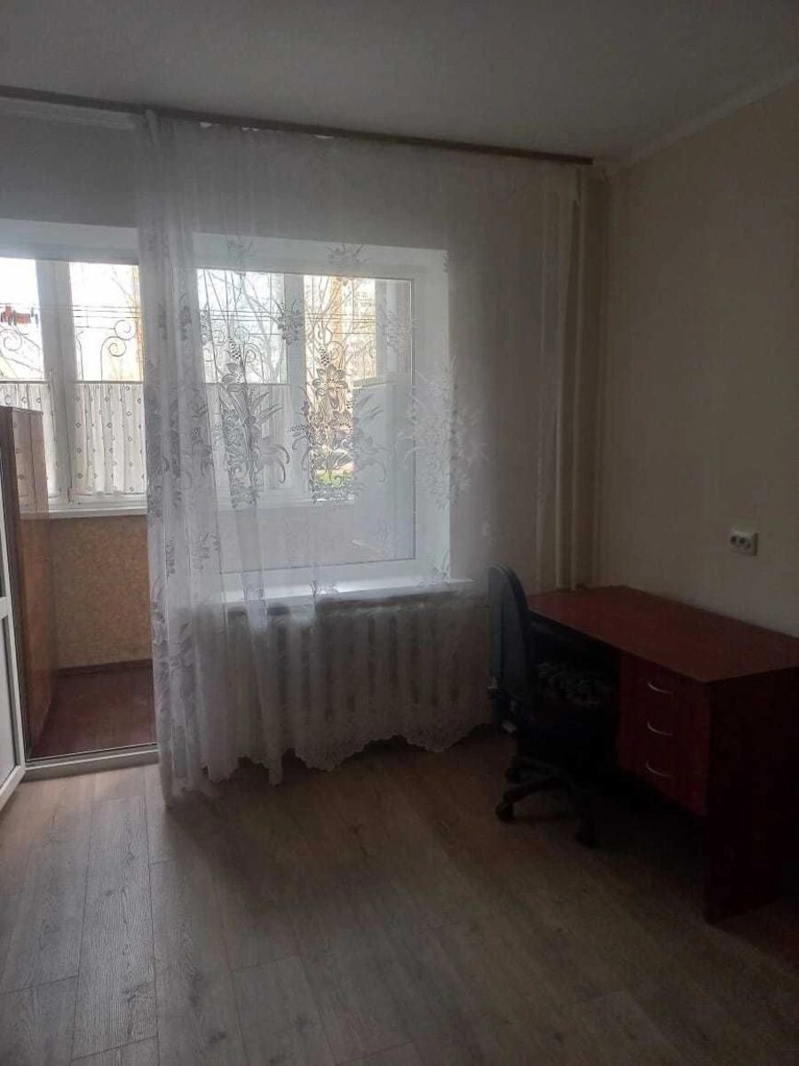 Apartment for rent 1 room, 42 m², 1st fl./14 floors. 60, Volodymyra Ivasyuka prosp. Heroyiv Stalinhrada, Kyiv. 