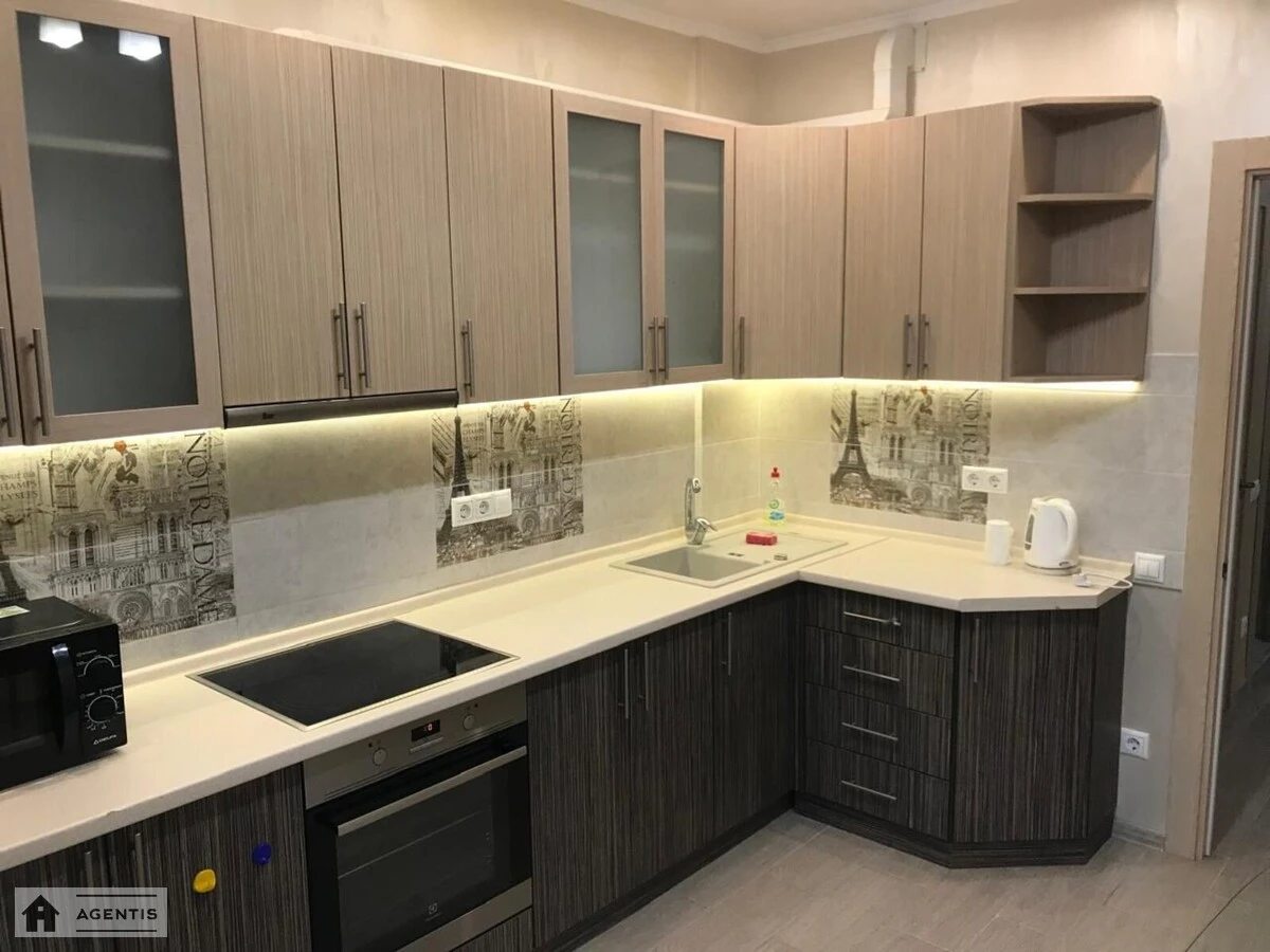 Здам квартиру 1 кімната, 40 m², 8 пов./9 поверхів. Регенераторна, Київ. 