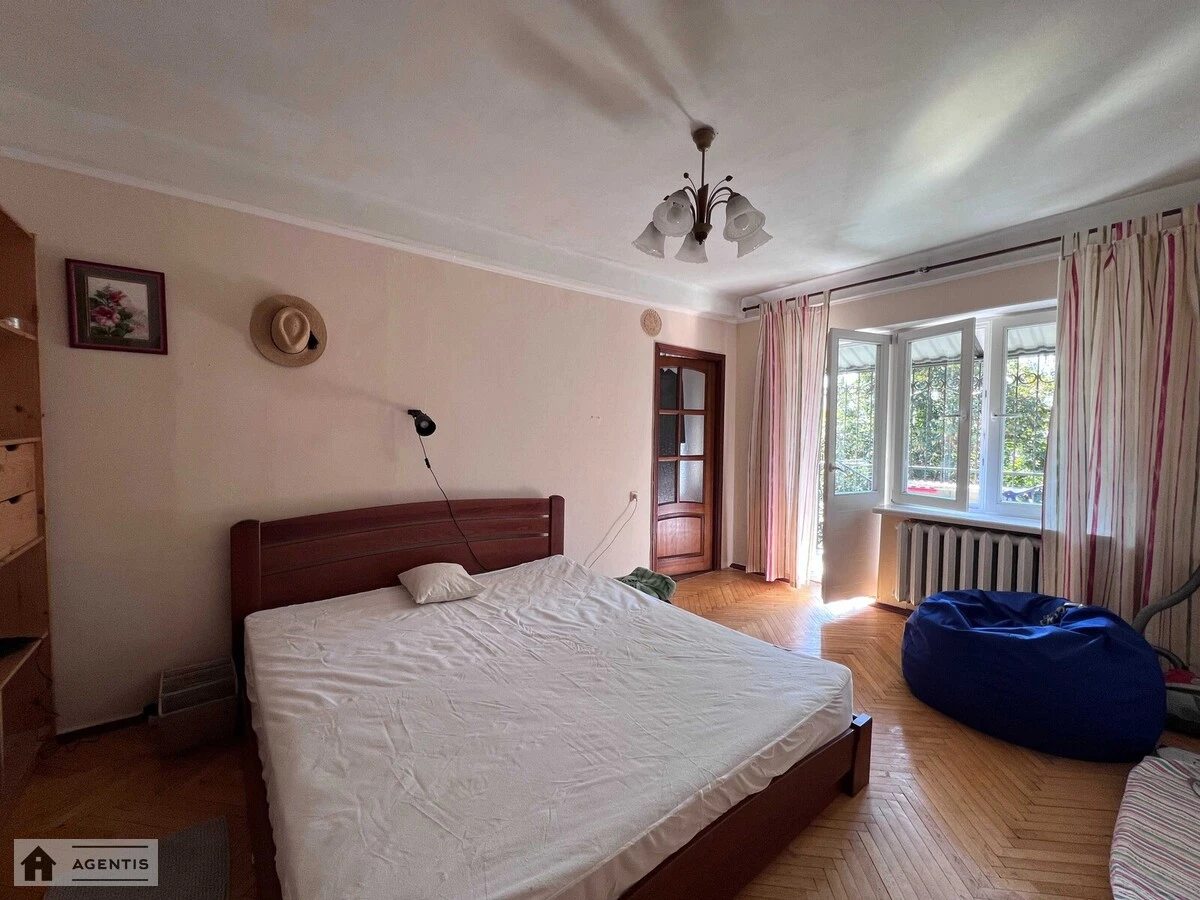 Apartment for rent 1 room, 35 m², 5th fl./5 floors. 4, Zoyi Butenko vul. Syechenova, Kyiv. 