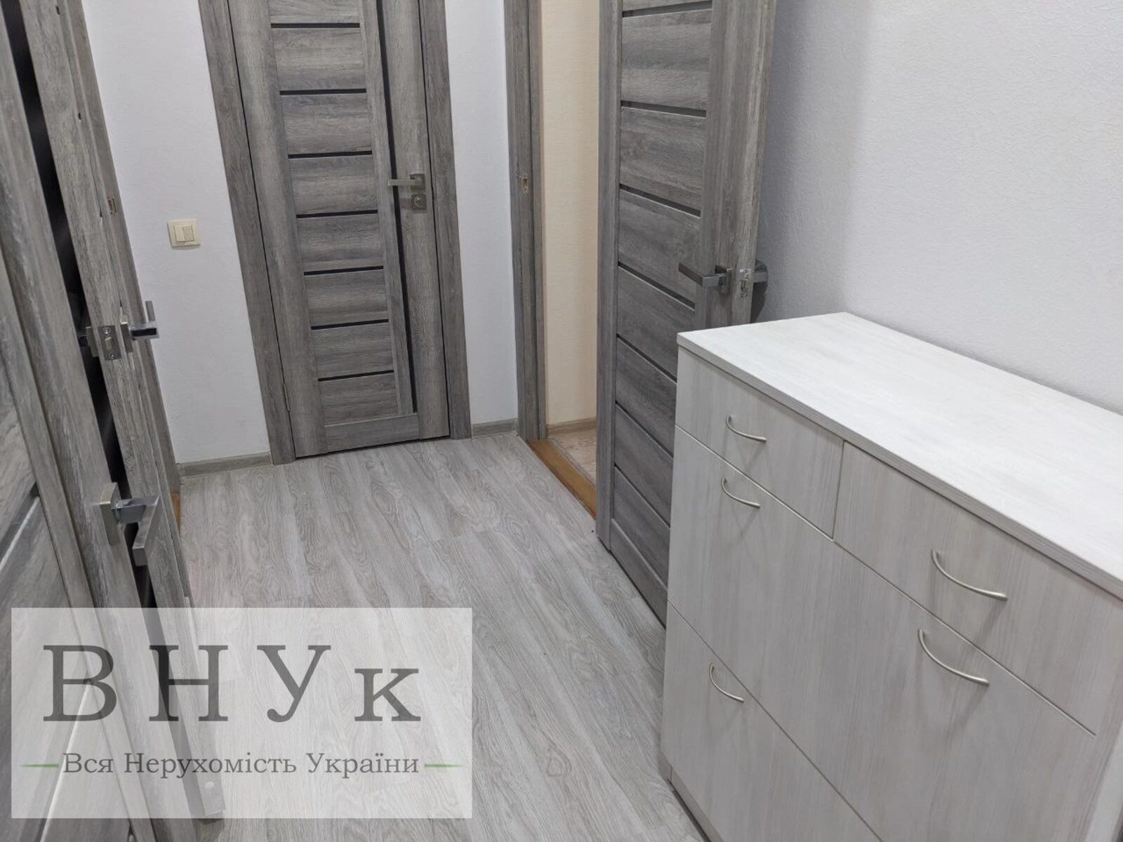 Apartments for sale 2 rooms, 67 m², 3rd fl./4 floors. Pyrohova vul., Ternopil. 