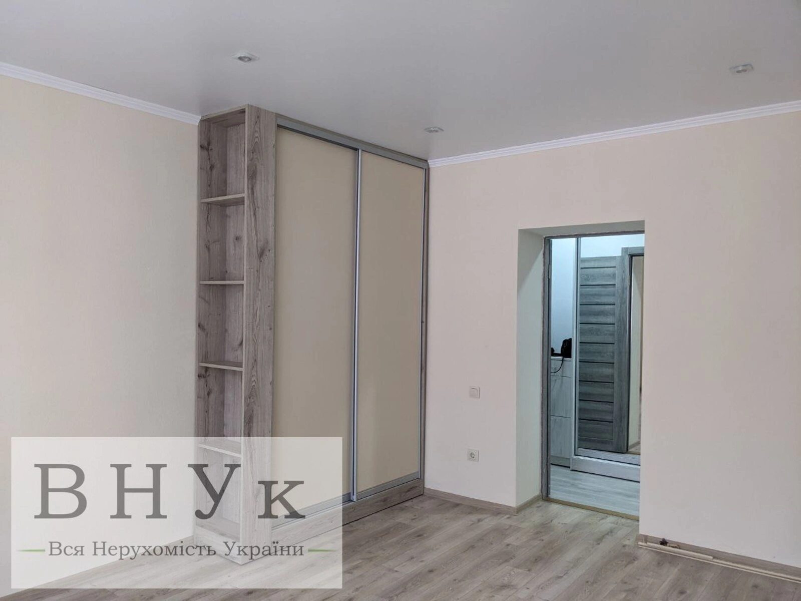 Apartments for sale 2 rooms, 67 m², 3rd fl./4 floors. Pyrohova vul., Ternopil. 