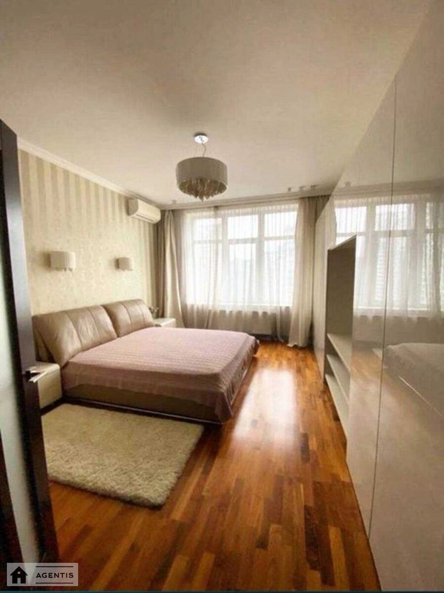 Apartment for rent 2 rooms, 80 m², 17th fl./17 floors. 9, Andriya Verkhohlyada vul. Mykhayla Drahomirova, Kyiv. 