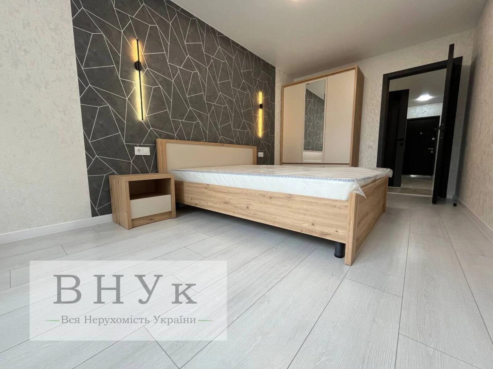 Apartments for sale 2 rooms, 55 m², 3rd fl./11 floors. Kyyivska vul., Ternopil. 