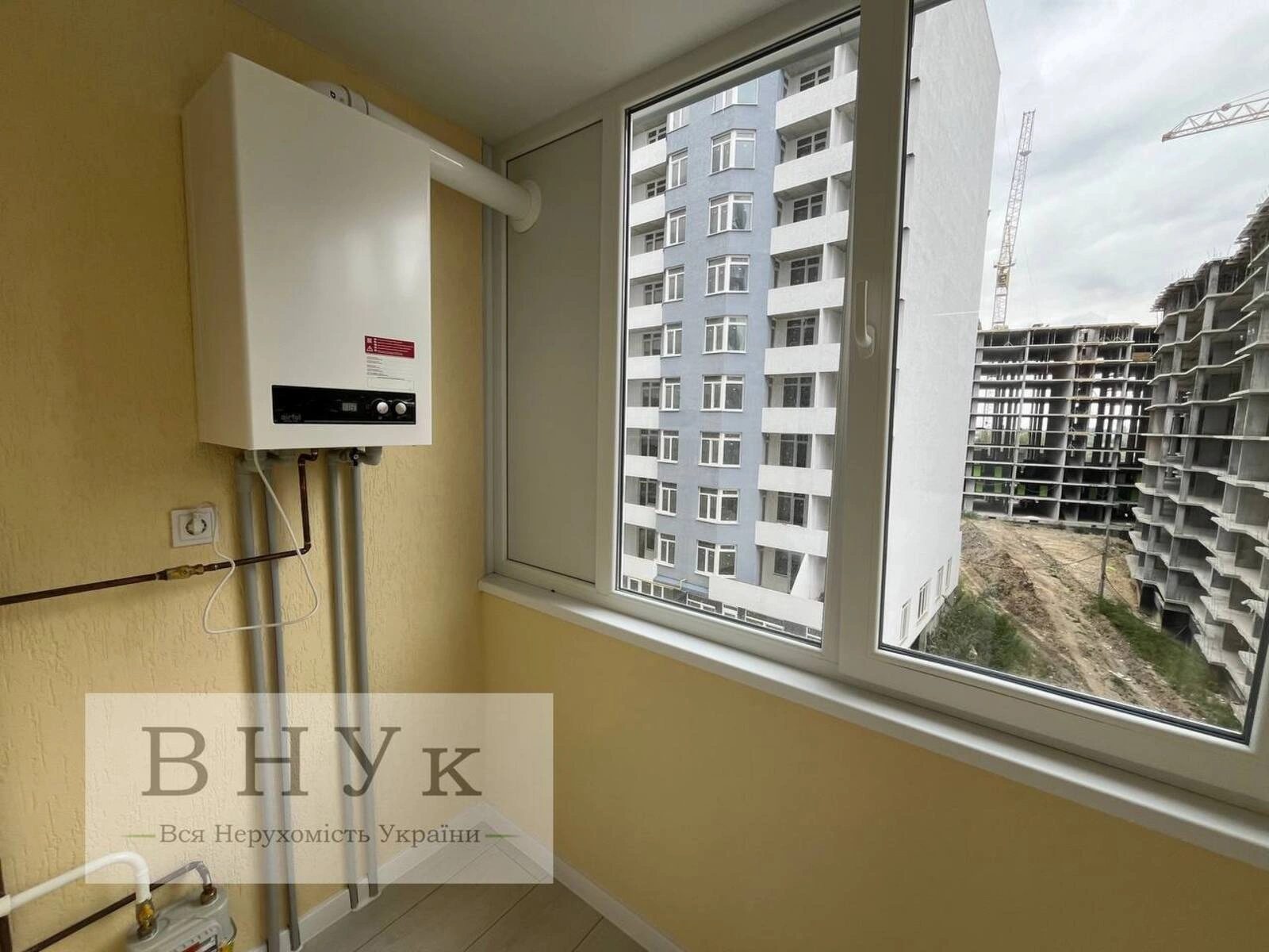 Продаж квартири 2 кімнати, 55 m², 3 пов./11 поверхів. Київська вул., Тернопіль. 