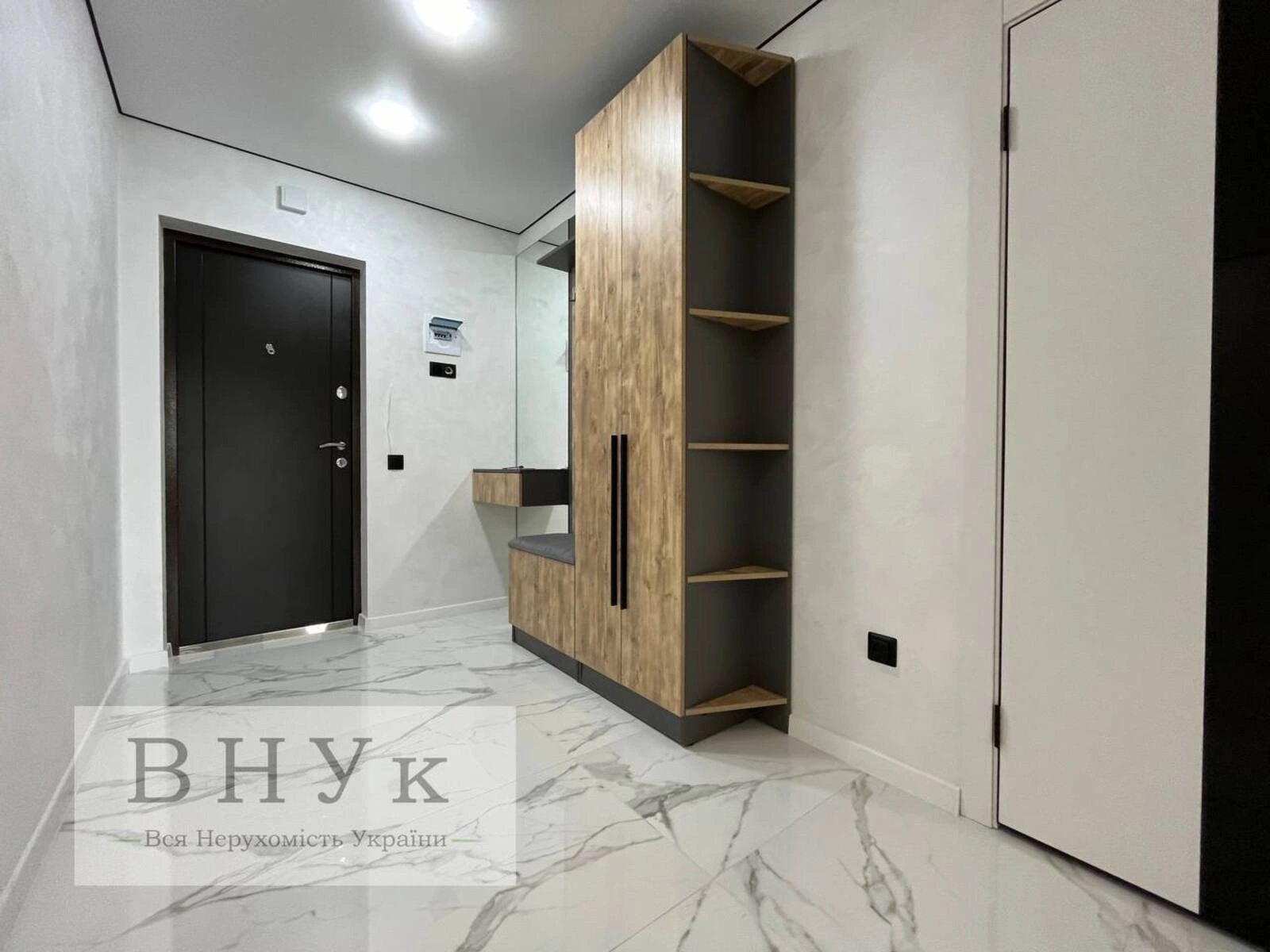 Apartments for sale 2 rooms, 55 m², 2nd fl./11 floors. Zluky pr., Ternopil. 