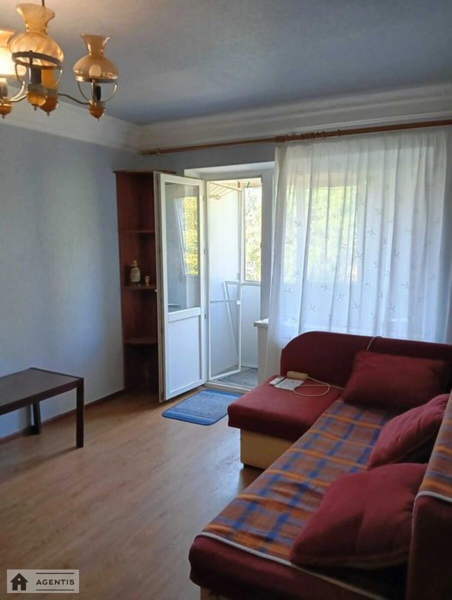 Apartment for rent 1 room, 30 m², 5th fl./5 floors. 8, Ivana Vyhovskoho vul. Marshala Hrechka, Kyiv. 