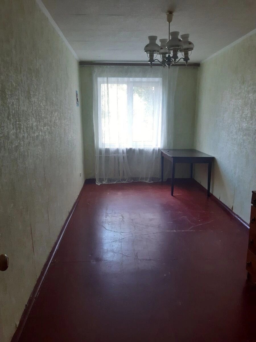 Apartments for sale 2 rooms, 46 m², 2nd fl./5 floors. Фортечний (кіровський), Kropyvnytskyy. 