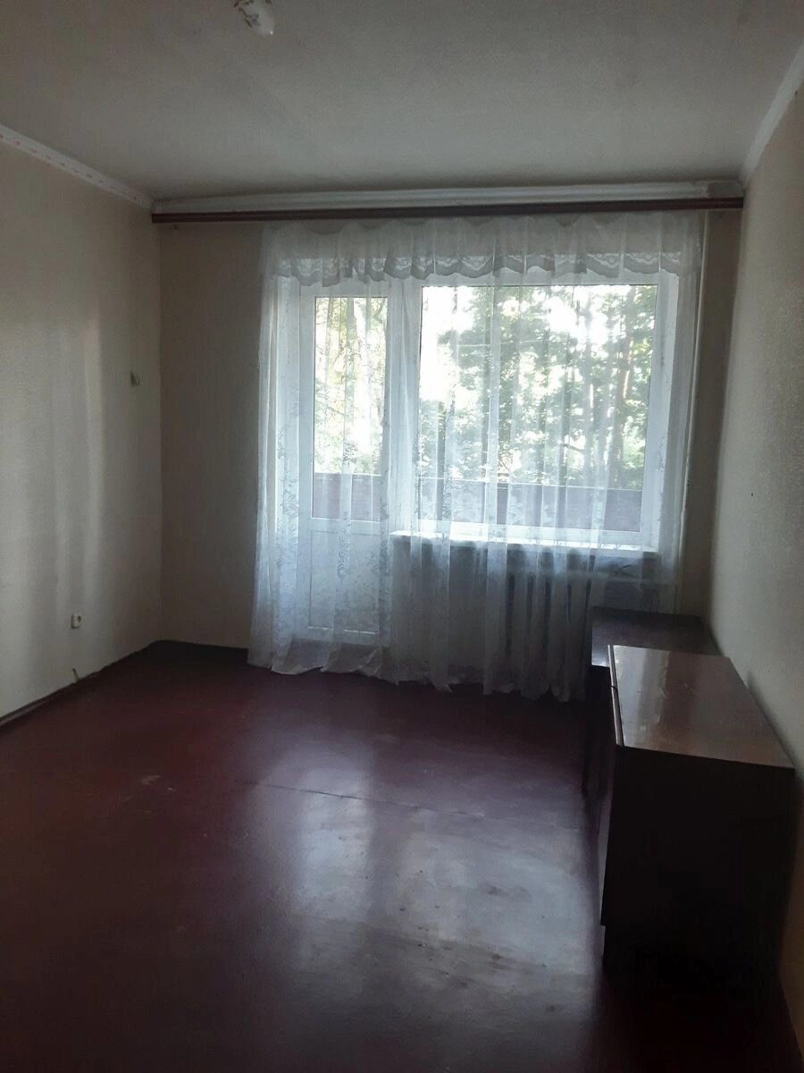 Apartments for sale 2 rooms, 46 m², 2nd fl./5 floors. Фортечний (кіровський), Kropyvnytskyy. 