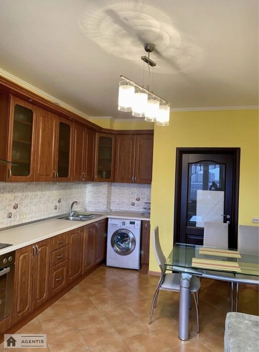 Здам квартиру 2 кімнати, 85 m², 12 пов./25 поверхів. 5, Ніжинська 5, Київ. 