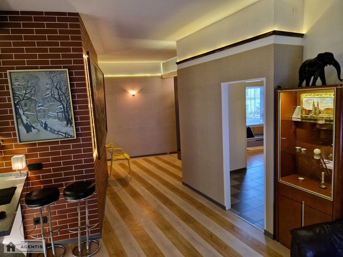 Apartment for rent 3 rooms, 85 m², 2nd fl./4 floors. 18, Garmatna 18, Kyiv. 