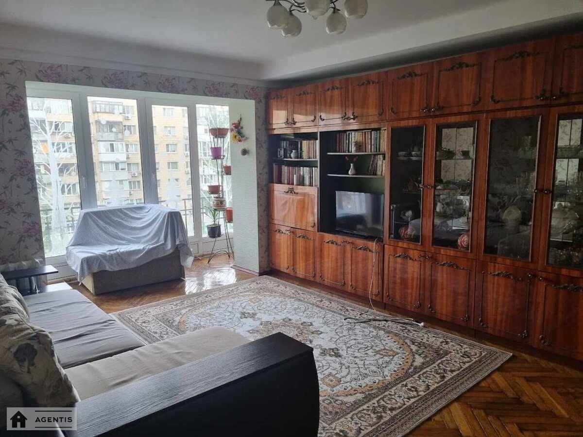 Сдам квартиру 2 комнаты, 52 m², 6 эт./9 этажей. Леси Украинки, Киев. 