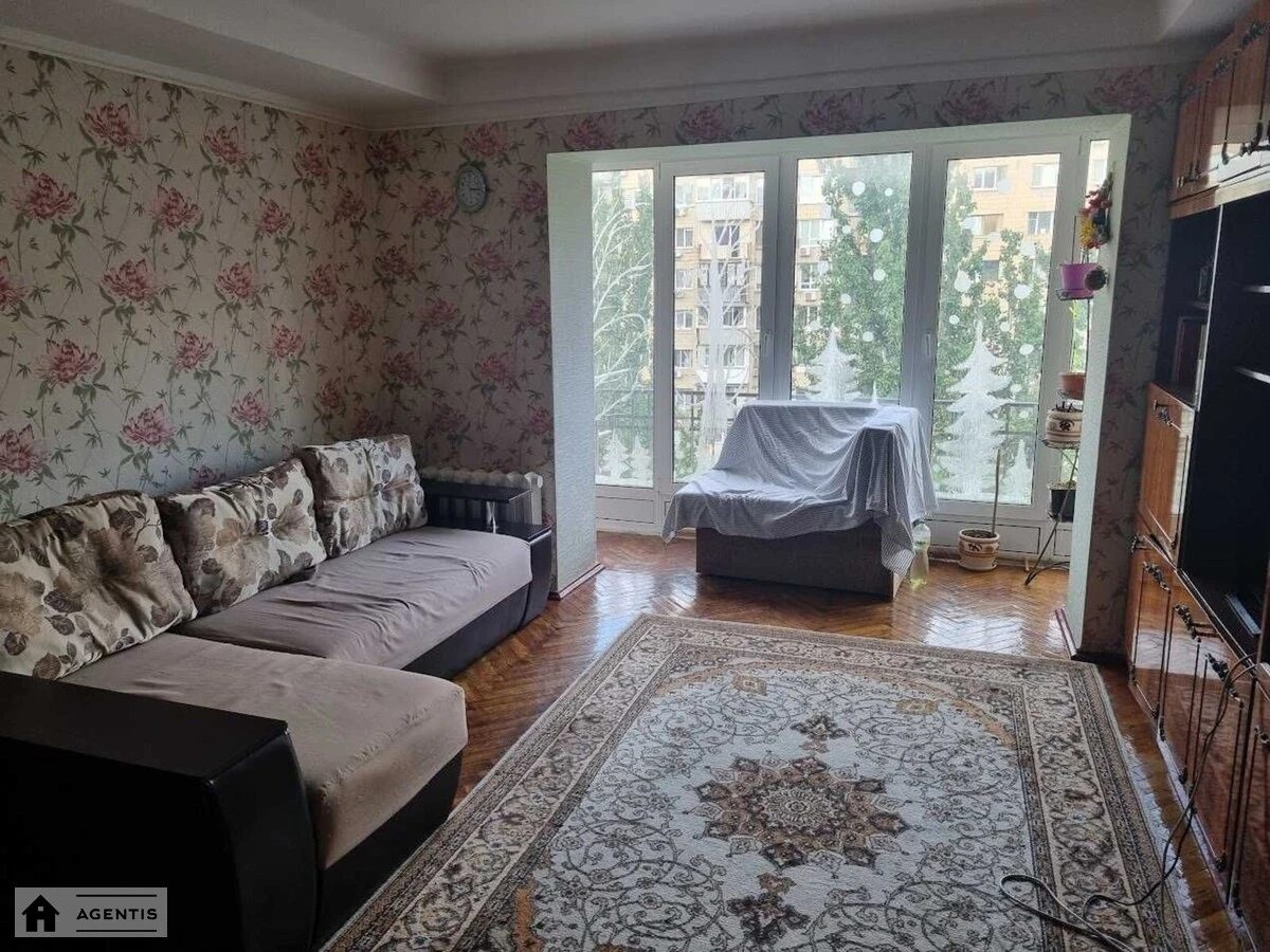 Apartment for rent 2 rooms, 52 m², 6th fl./9 floors. Lesi Ukrayinky, Kyiv. 