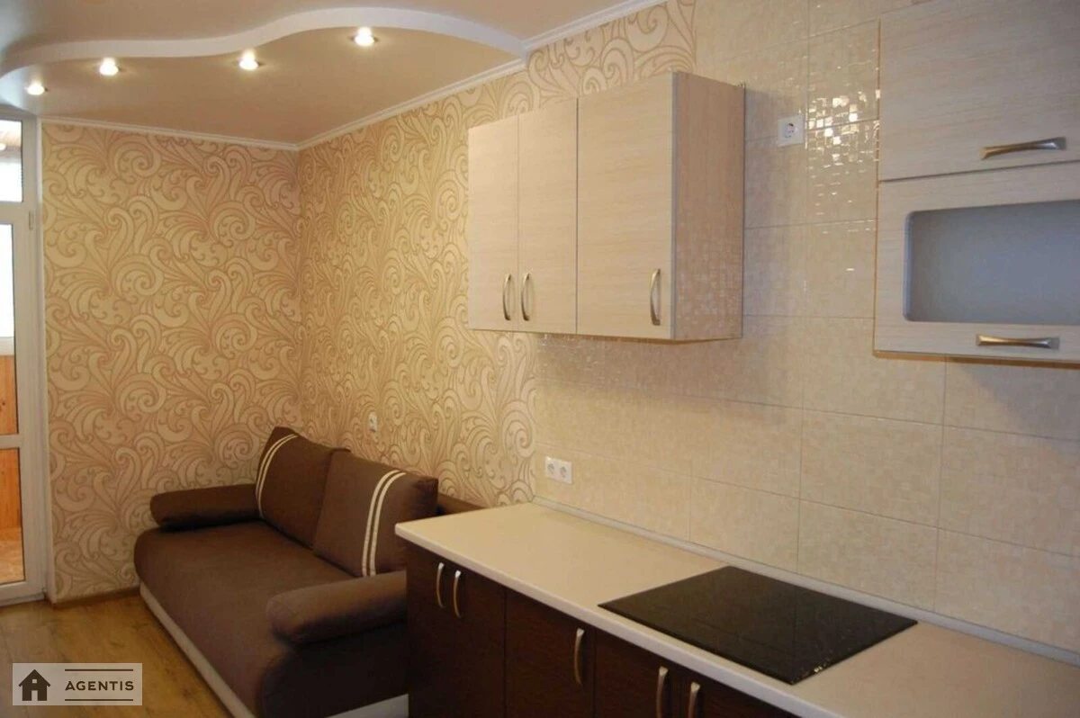 Apartment for rent 1 room, 50 m², 5th fl./9 floors. 1, Svobody 1, Kyiv. 