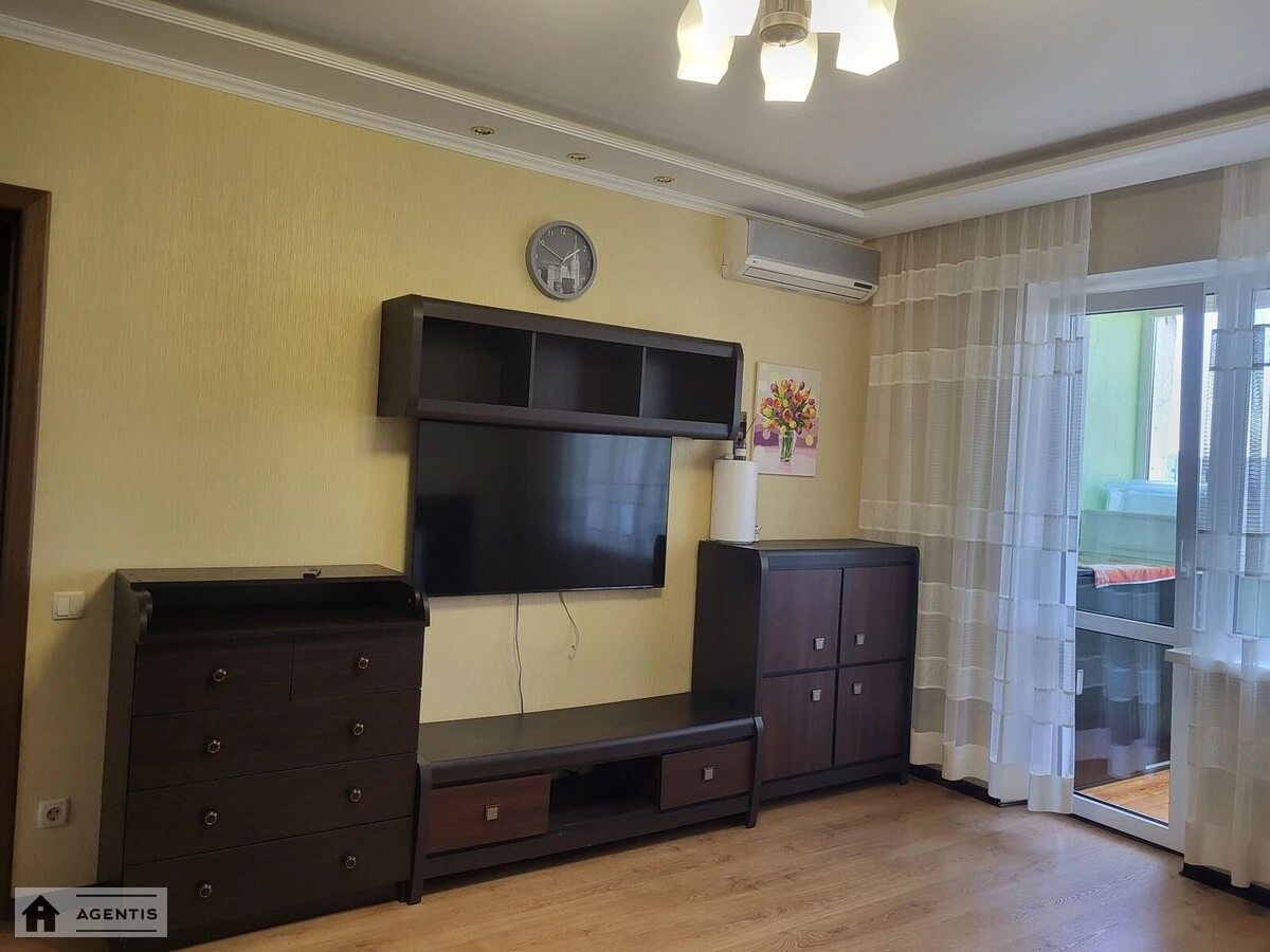 Здам квартиру 1 кімната, 43 m², 7 пов./16 поверхів. 13, Академіка Палладіна просп., Київ. 