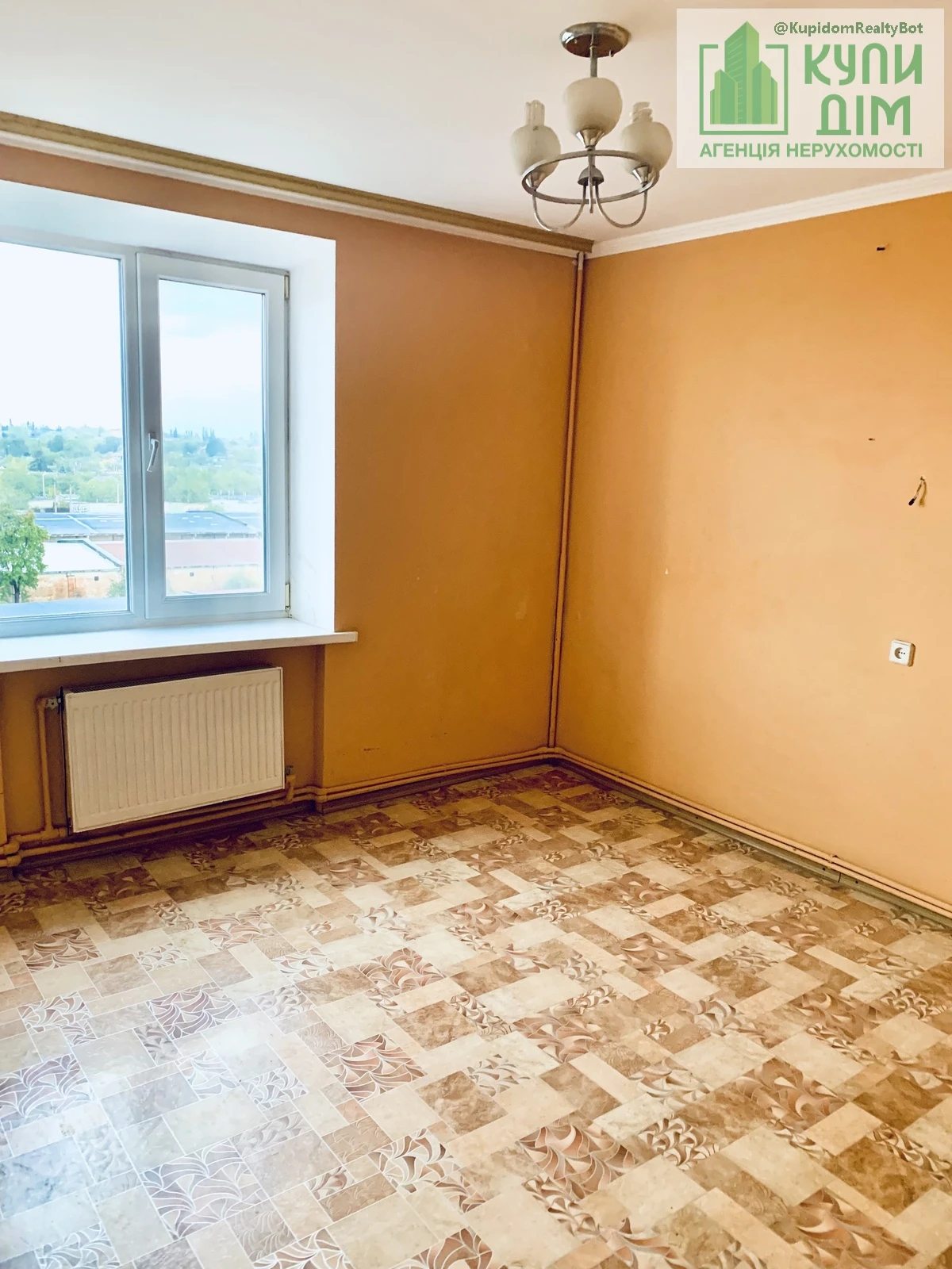 Продаж квартири 1 кімната, 61 m², 8 пов./9 поверхів. 7, Маланюка , Кропивницький. 