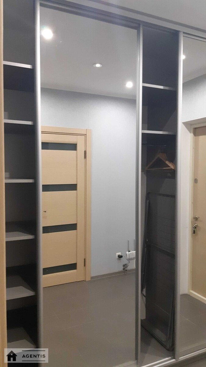 Здам квартиру 1 кімната, 40 m², 14 пов./16 поверхів. 23, Анатолія Петрицького вул., Київ. 