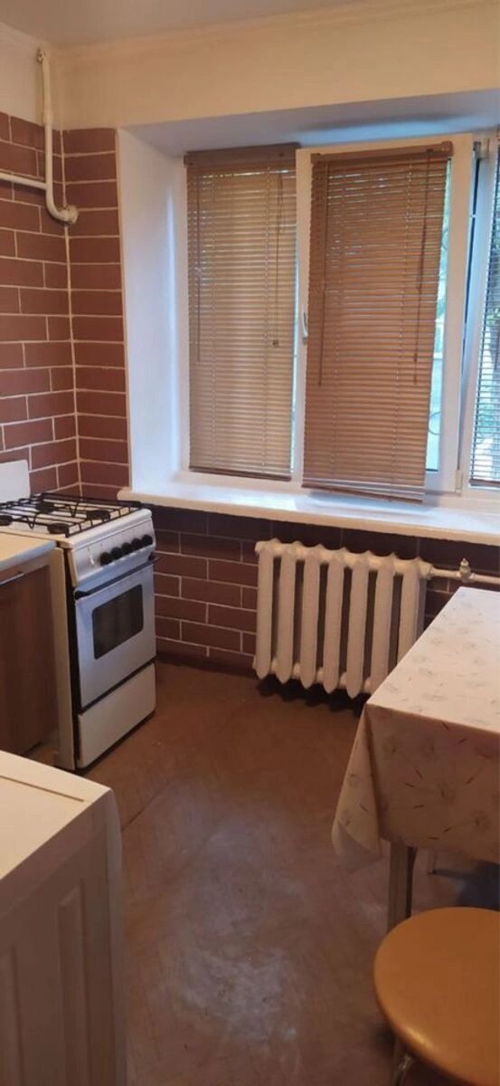 Продаж квартири 1 кімната, 29 m², 1 пов./5 поверхів. 61, Академика Вернадского бульв., Київ. 