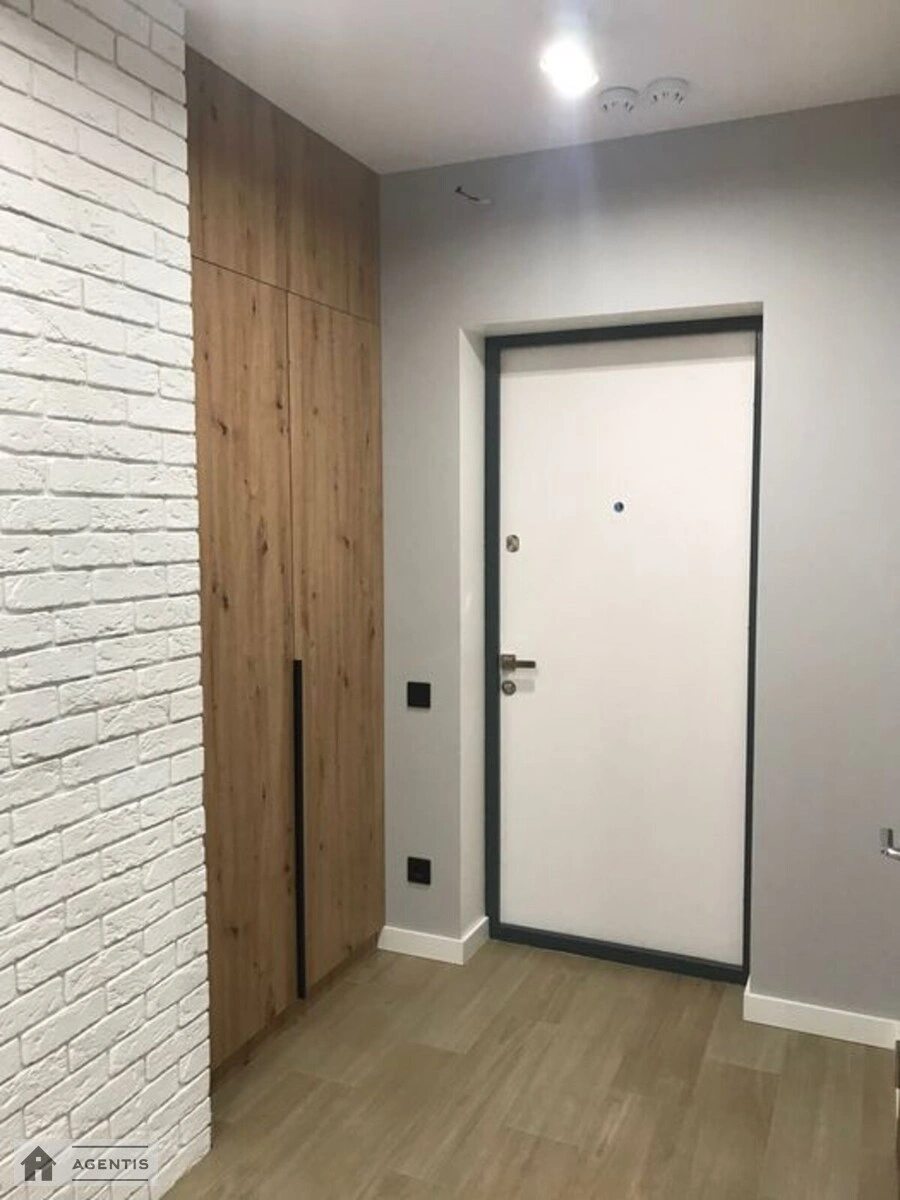 Здам квартиру 1 кімната, 44 m², 10 пов./25 поверхів. 38, Митрополита Василя Липківського вул. (Урицького), Київ. 