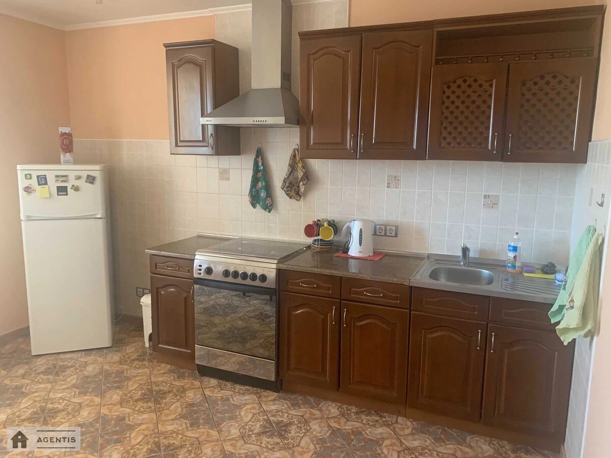 Сдам квартиру 1 комната, 54 m², 17 эт./25 этажей. 13, Анни Ахматової вул., Киев. 