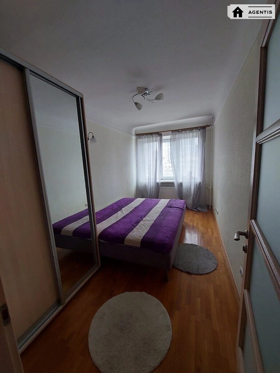 Сдам квартиру 2 комнаты, 46 m², 9 эт./9 этажей. 2, Глебова 2, Киев. 