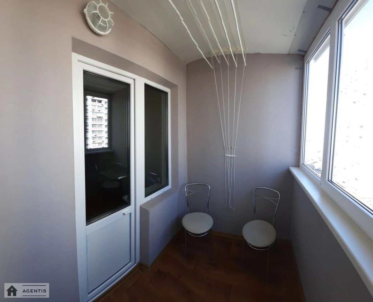 Apartment for rent 1 room, 43 m², 12th fl./25 floors. Yelyzavety Chavdar vul., Kyiv. 