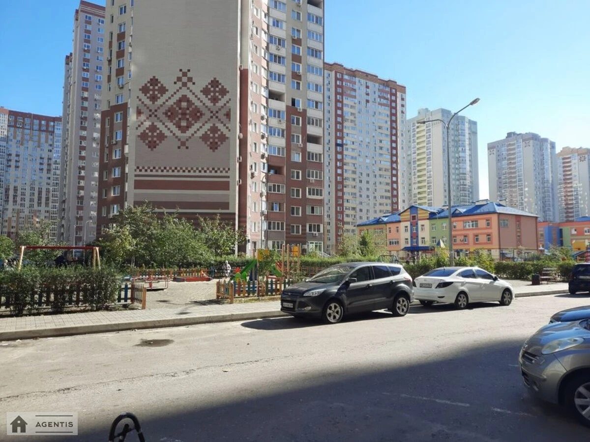 Apartment for rent 1 room, 43 m², 12th fl./25 floors. Yelyzavety Chavdar vul., Kyiv. 