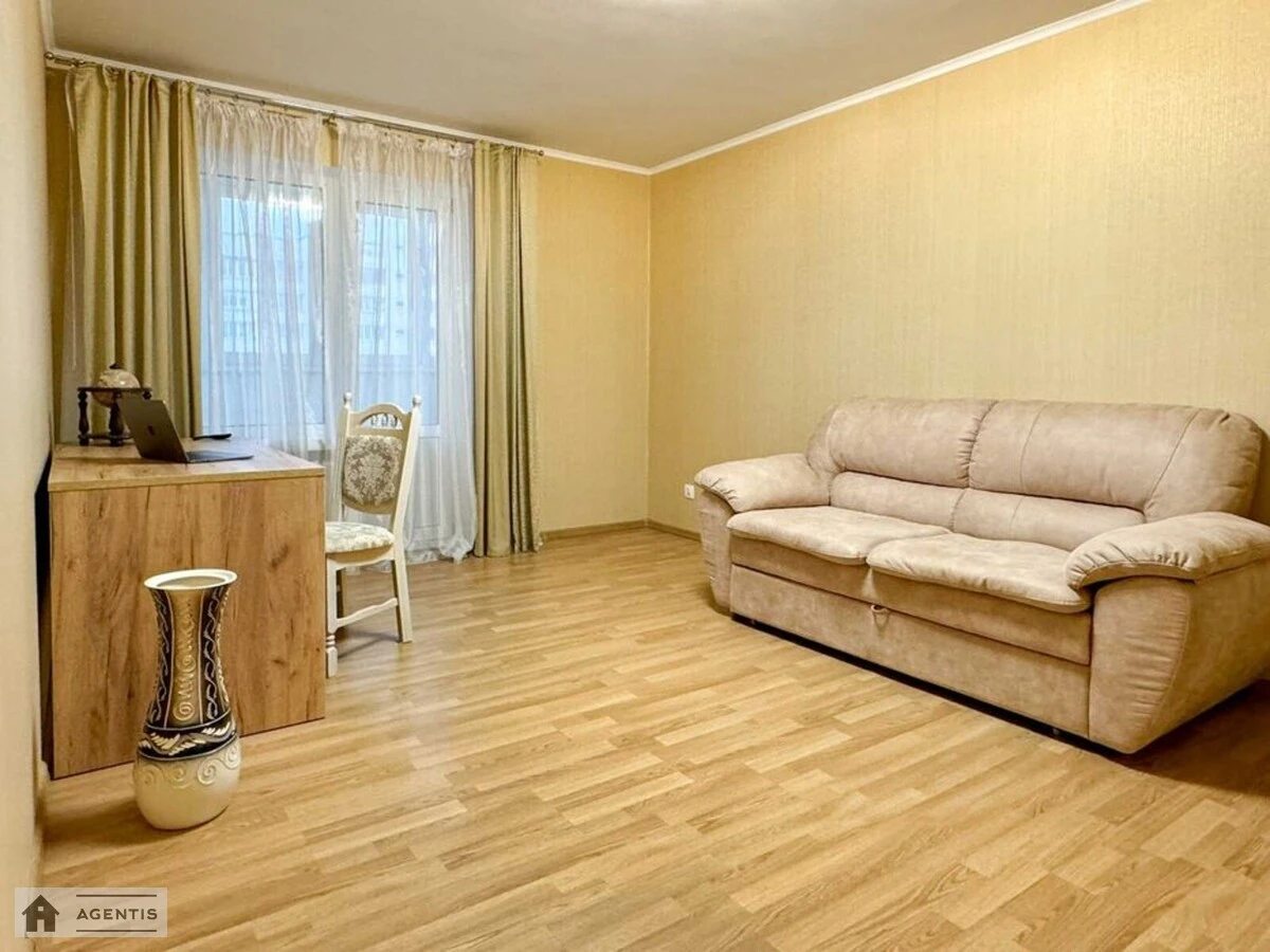 Apartment for rent 3 rooms, 104 m², 19th fl./25 floors. 13, Zdolbunivska 13, Kyiv. 