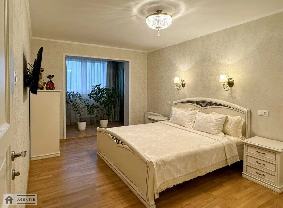 Apartment for rent 3 rooms, 104 m², 19th fl./25 floors. 13, Zdolbunivska 13, Kyiv. 