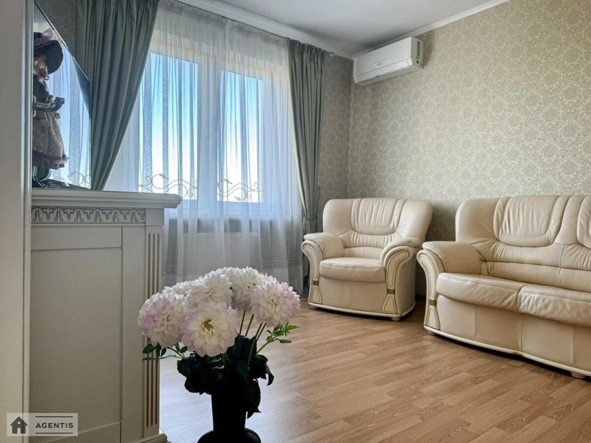 Apartment for rent 3 rooms, 104 m², 19th fl./25 floors. 13, Zdolbunivska 13, Kyiv. 