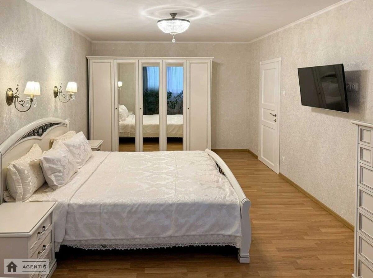 Apartment for rent 3 rooms, 104 m², 19th fl./25 floors. 13, Zdolbunivska 13, Kyiv. 