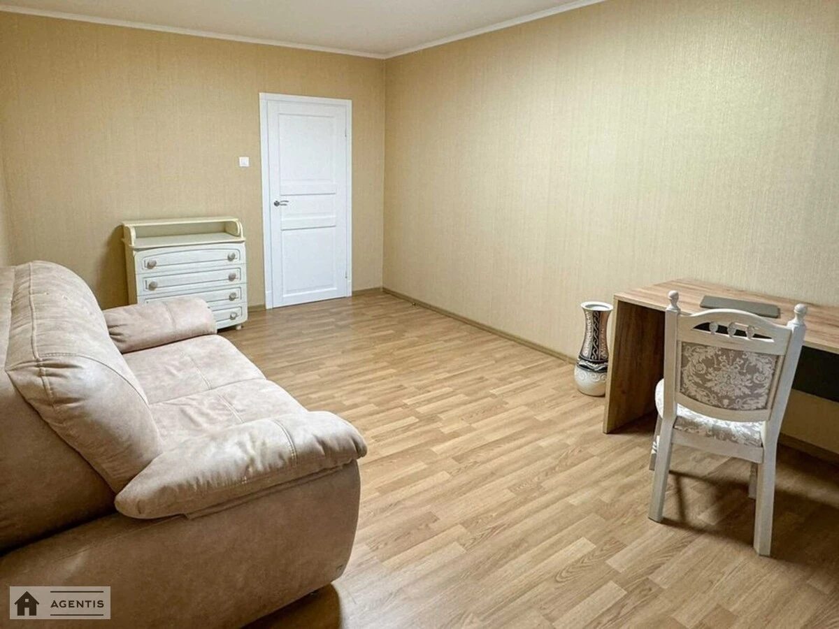 Apartment for rent 3 rooms, 104 m², 19th fl./25 floors. 13, Zdolbunivska 13, Kyiv. 