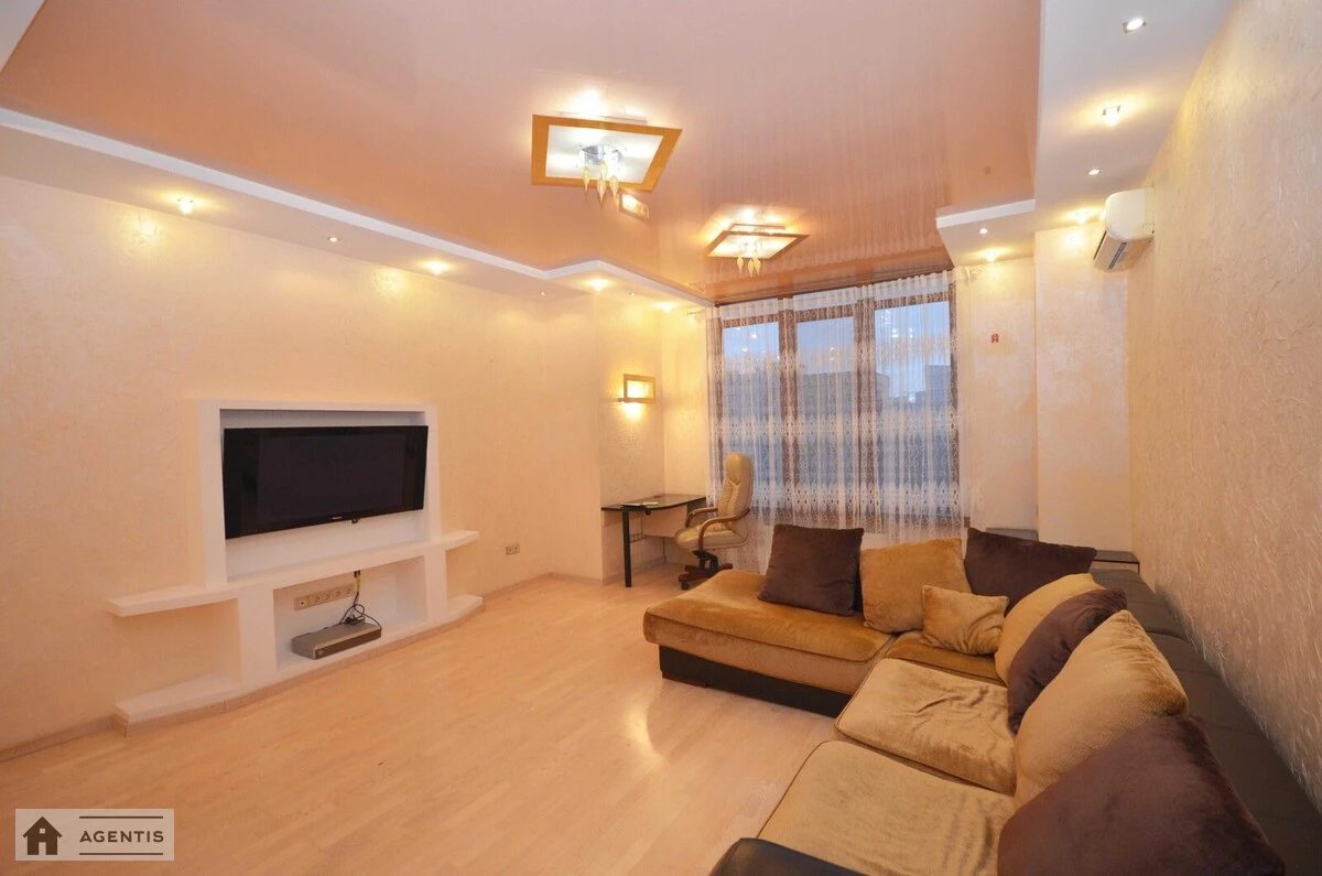 Apartment for rent 2 rooms, 96 m², 4th fl./17 floors. 59, Zhylyanska 59, Kyiv. 