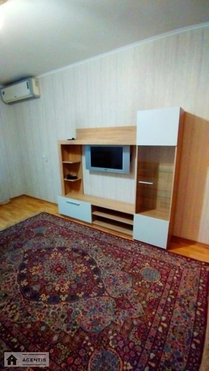 Сдам квартиру 1 комната, 43 m², 12 эт./22 этажа. 18, Петра Григоренка просп., Киев. 