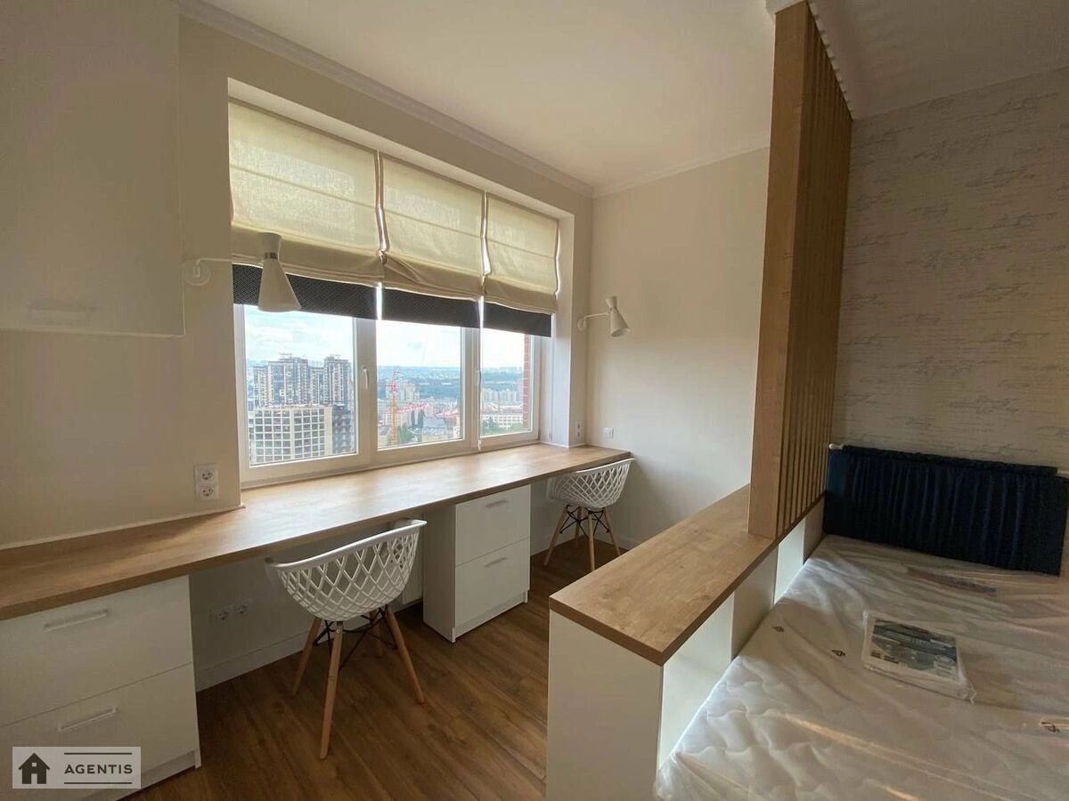 Apartment for rent 3 rooms, 120 m², 16th fl./25 floors. 36, Yevhena Konovaltsya vul. Shchorsa, Kyiv. 