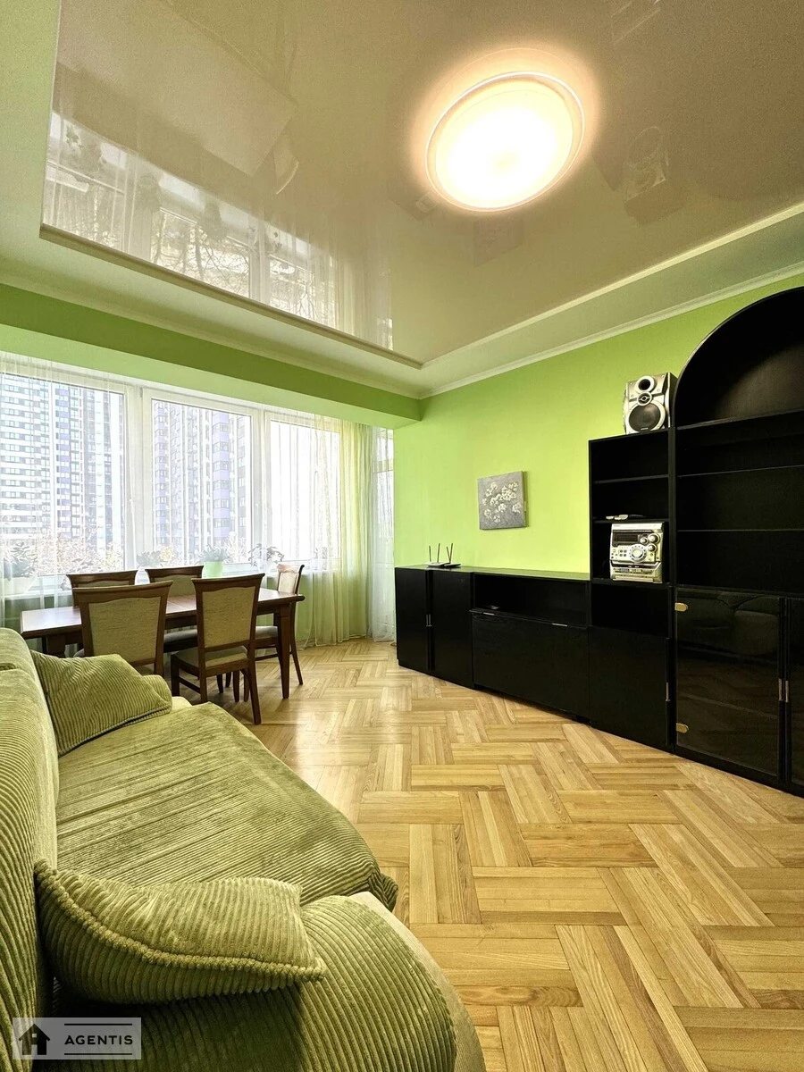 Apartment for rent 2 rooms, 67 m², 5th fl./9 floors. 58, Povitryanykh Syl prosp. Povitroflotskyy, Kyiv. 