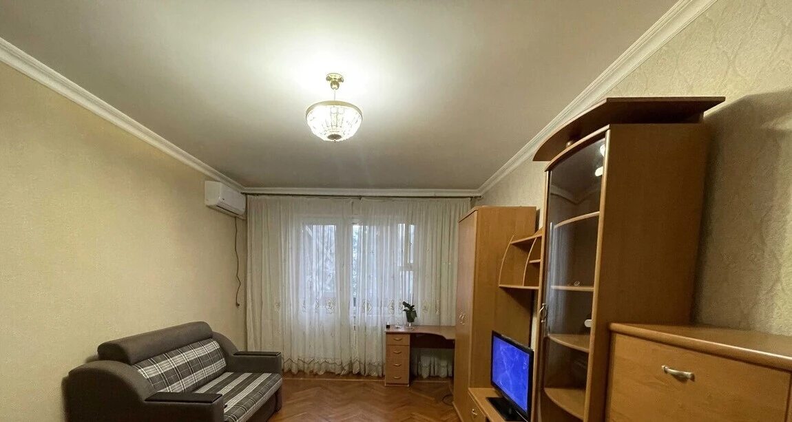 Здам квартиру 1 кімната, 42 m², 6 пов./9 поверхів. 6, Тростянецька 6, Київ. 