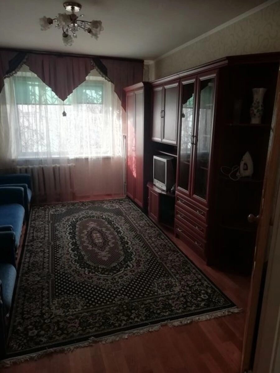 Сдам квартиру 2 комнаты, 54 m², 1 эт./16 этажей. 39, Алматинська вул., Киев. 