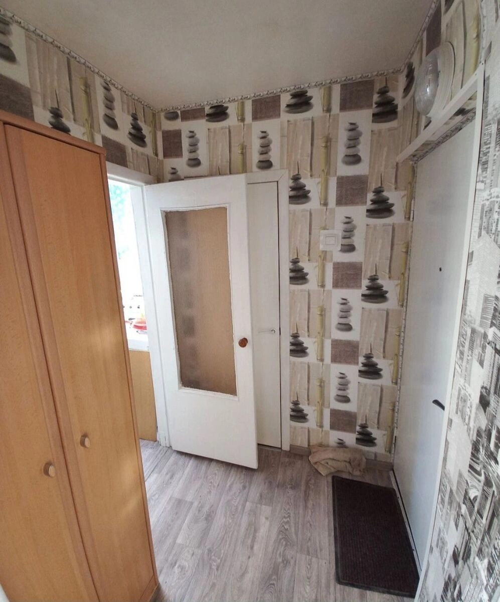 Продаж квартири 1 кімната, 25 m², 5 пов./5 поверхів. Віктора Френчка вул.(Бєляєва), Кропивницький. 