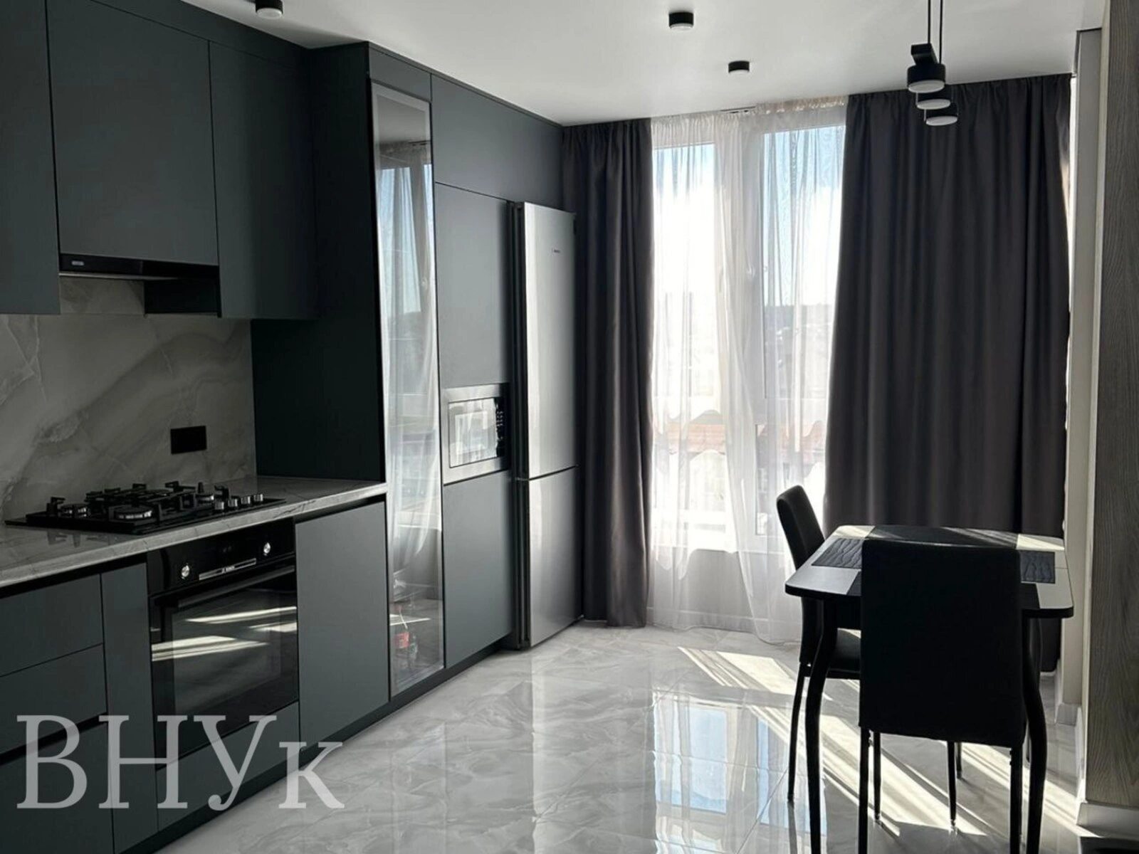 Продаж квартири 2 кімнати, 71 m², 9 пов./10 поверхів. Заміська , Тернопіль. 