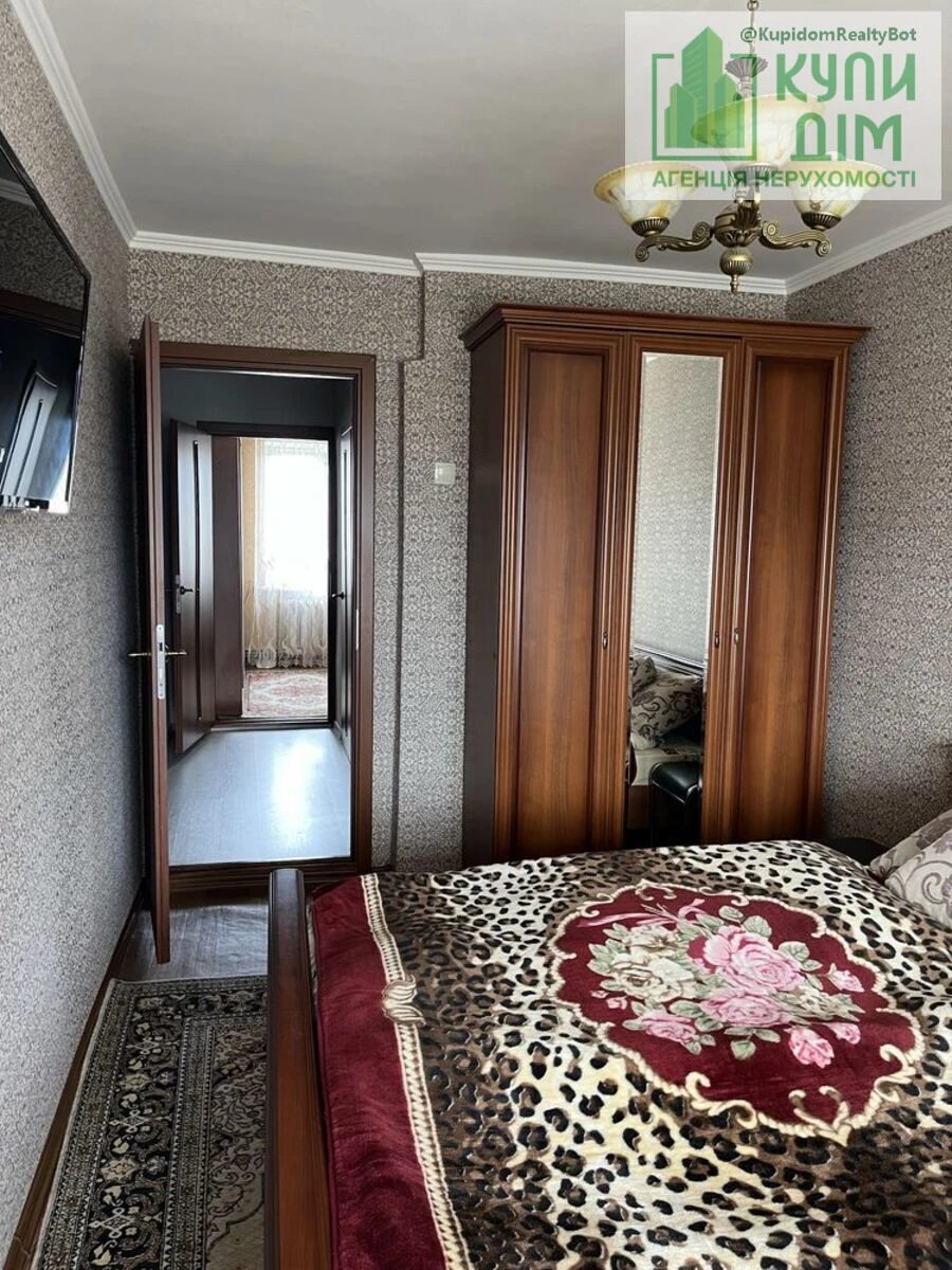 Продаж квартири 3 кімнати, 66 m², 9 пов./9 поверхів. Фортечний (кіровський), Кропивницький. 