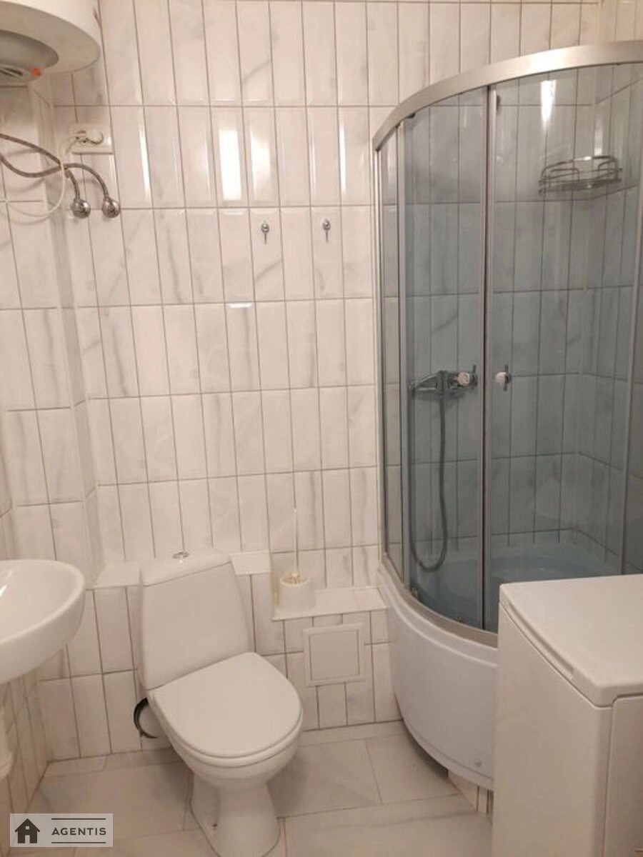 Здам квартиру 1 кімната, 42 m², 6 пов./25 поверхів. 62, Каховська 62, Київ. 