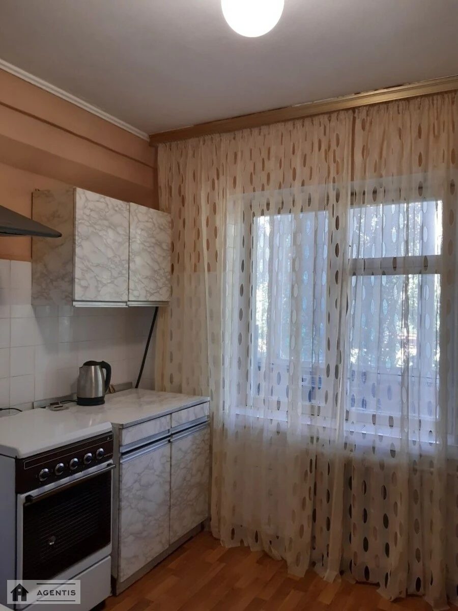 Здам квартиру 2 кімнати, 54 m², 2 пов./9 поверхів. Академіка Булаховського вул., Київ. 