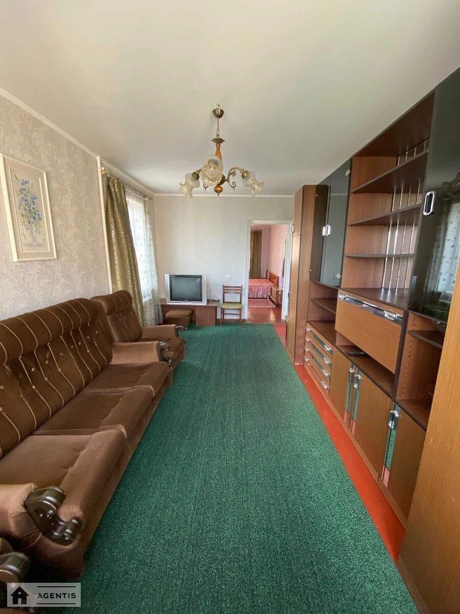 Apartment for rent 3 rooms, 71 m², 8th fl./9 floors. 51, Kubanskoyi Ukrayiny vul. Marshala Zhukova, Kyiv. 